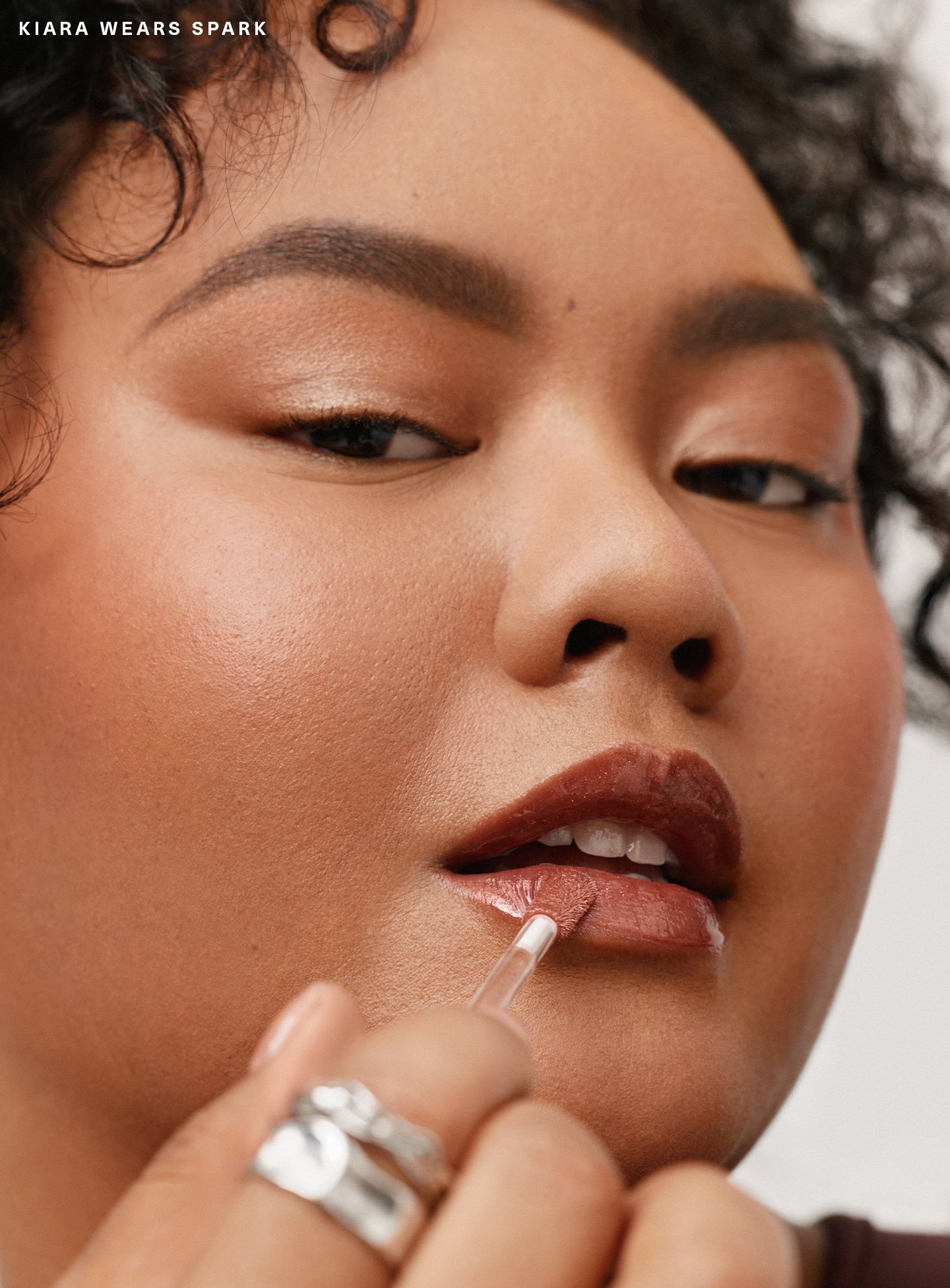 Positive Light Luminizing Lip Gloss - Image 32