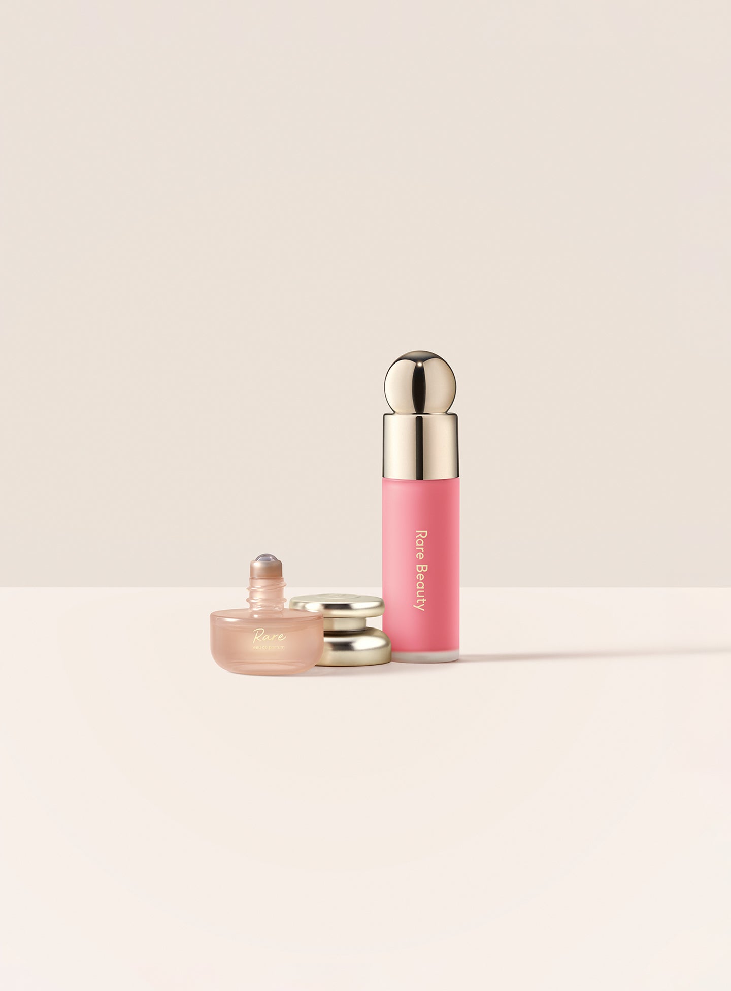 Selena's Faves Mini Fragrance & Blush Set - Image 9