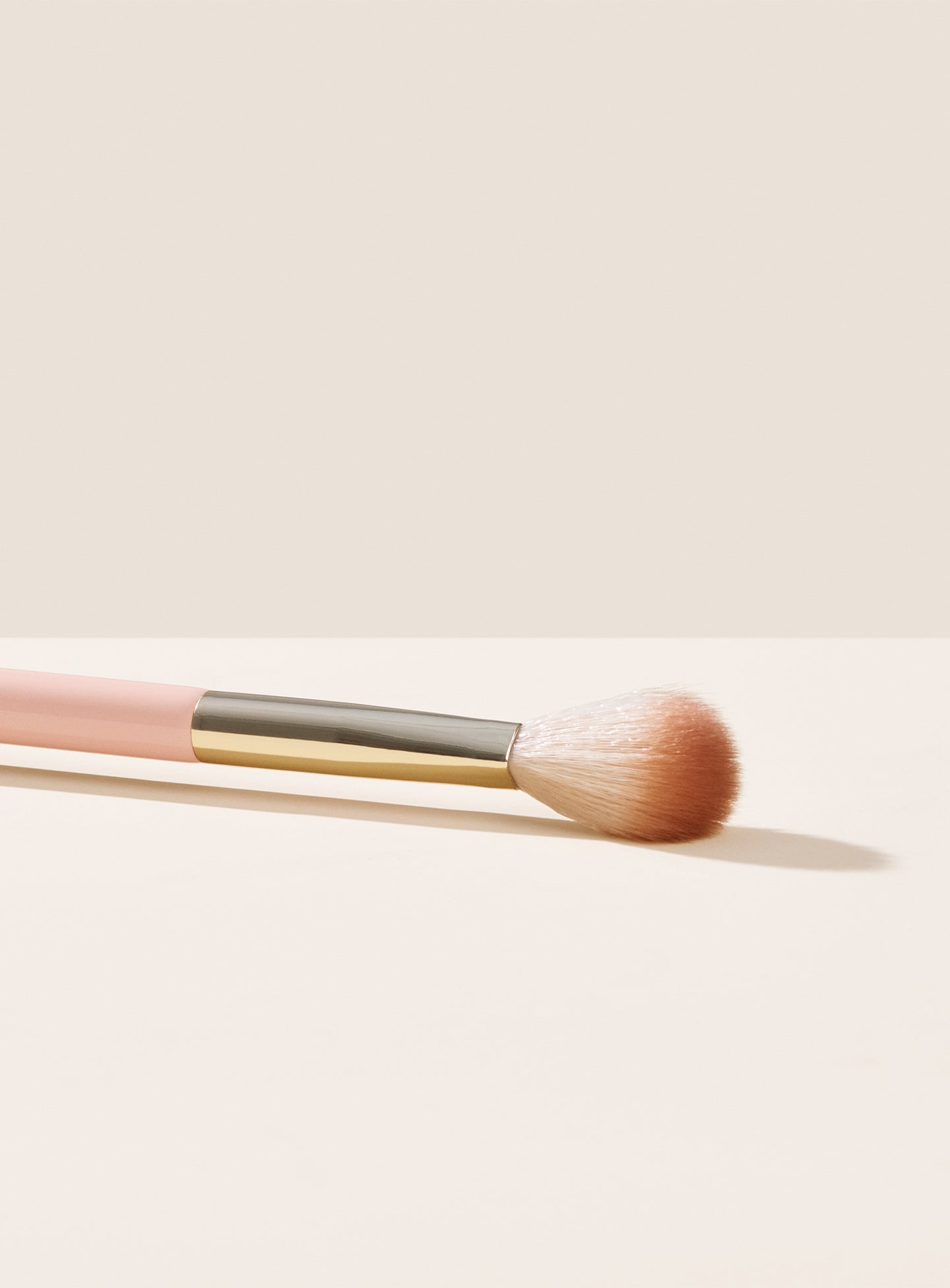 Positive Light Precision Highlighter Brush - Image 4